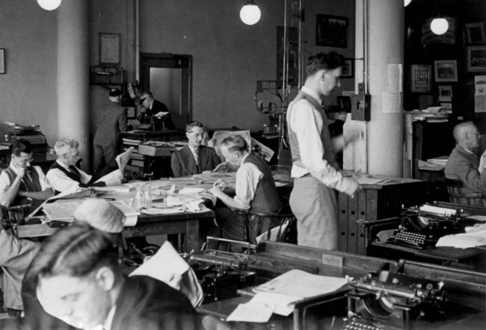 Newsroom at 300 Carlton St. (Winnipeg Free Press Archives)
