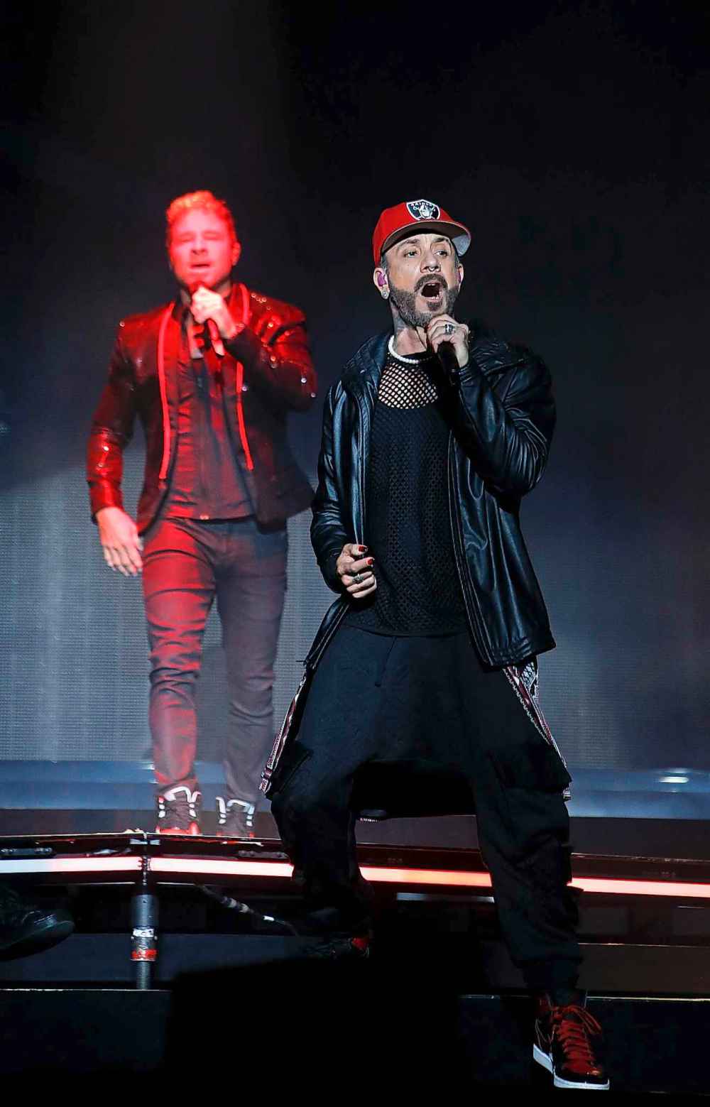 JOHN WOODS / WINNIPEG FREE PRESS
Backstreet Boys perform in Winnipeg Monday.