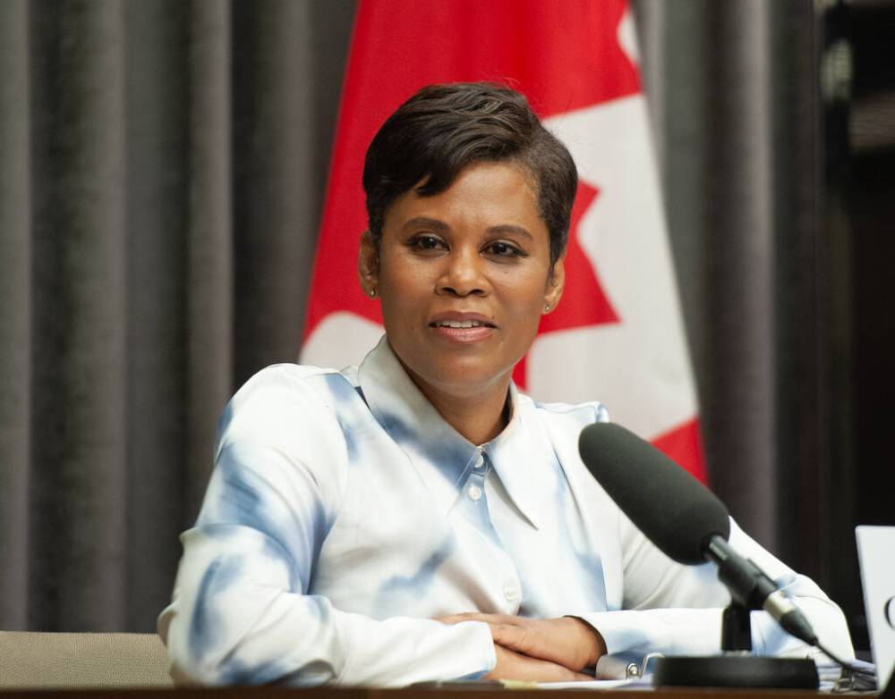 ETHAN CAIRNS / WINNIPEG FREE PRESS
“Timely connection to support and services can and often is the difference between life and death,” said Marci Ien, federal minister for women, gender equality and youth.