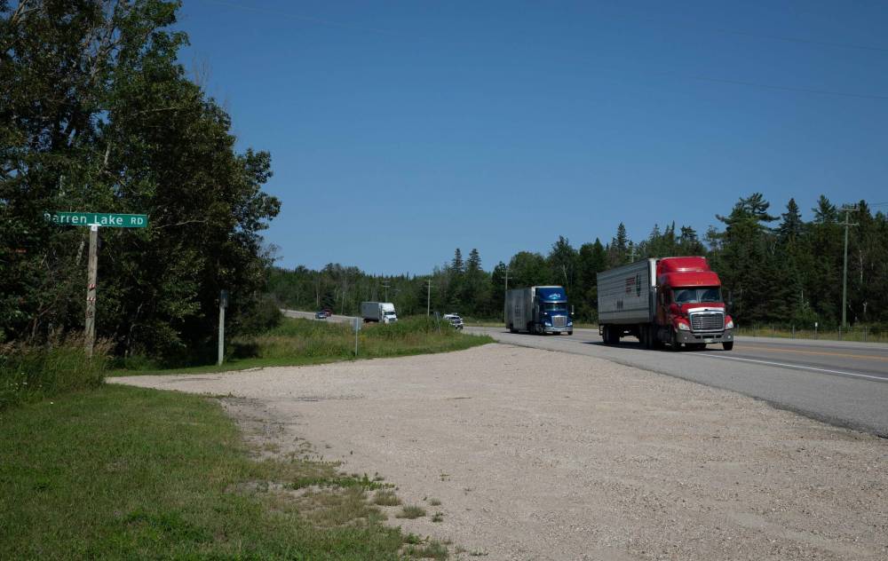JESSICA LEE / WINNIPEG FREE PRESS
Mark Lugli, 54, and his son Jacob, 17, were driving to Selkirk for a junior golf tournament when an eastbound tractor-trailer swerved into their lane, killing them.