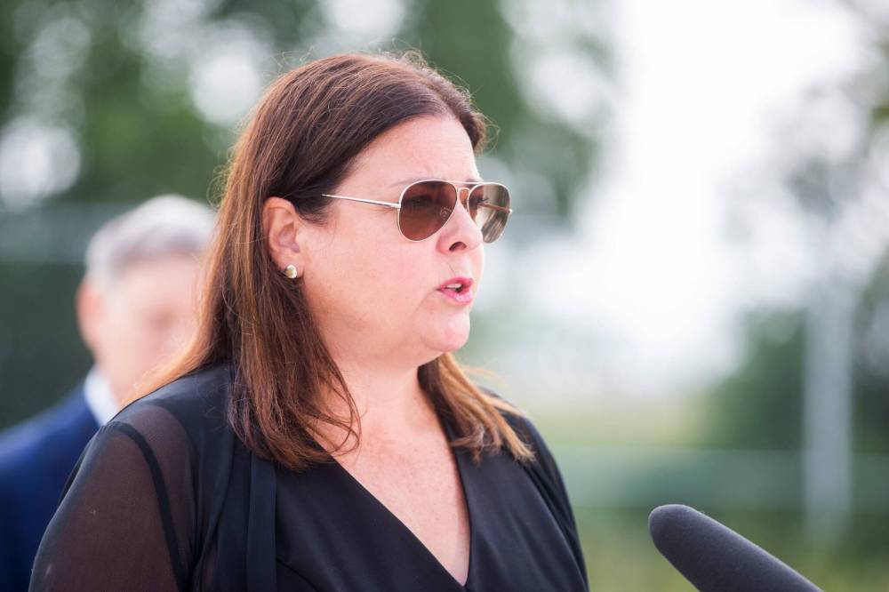 MIKAELA MACKENZIE / WINNIPEG FREE PRESS FILES
“This phased-in approach will ensure small businesses remain strong and continue to grow while helping workers and their families get ahead,” Premier Heather Stefanson wrote in a news release.