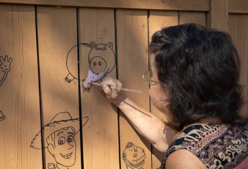 JESSICA LEE / WINNIPEG FREE PRESS
                                Doyle fills in a character from the popular children&rsquo;s film Toy Story.