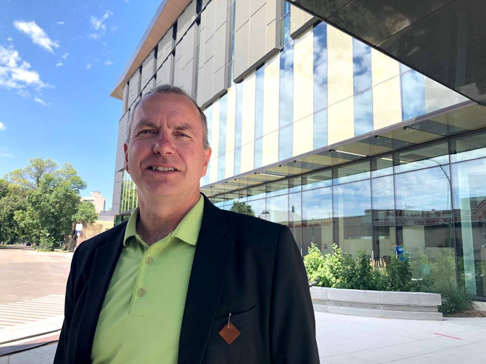 MAGGIE MACINTOSH / WINNIPEG FREE PRESS FILES
Mayoral candidate Shaun Loney said the City of Winnipeg should also seek ways to deliver green energy and recycling projects, such as installing solar and electric charging infrastructure, with a focus on hiring people who face employment barriers.