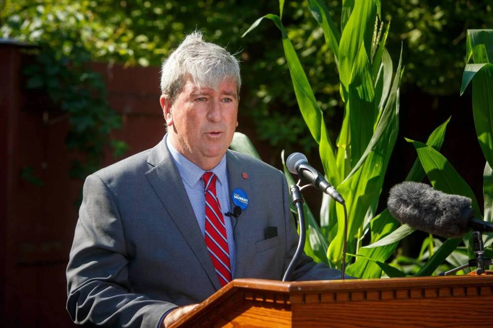 WINNIPEG FREE PRESS FILES
More than a week after the union endorsed Glen Murray in July, the candidate said he would do a governance review “given the desire of paramedics and firefighters to operate out of separate stations.”