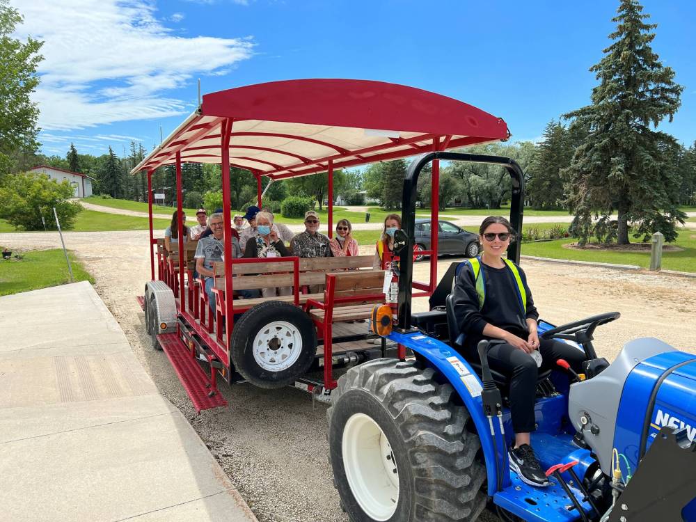 Supplied photo
Visitors to the University of Manitoba Bruce D. Campbell Farm and Food Discovery Centre enjoy a wagon ride around the farm.
