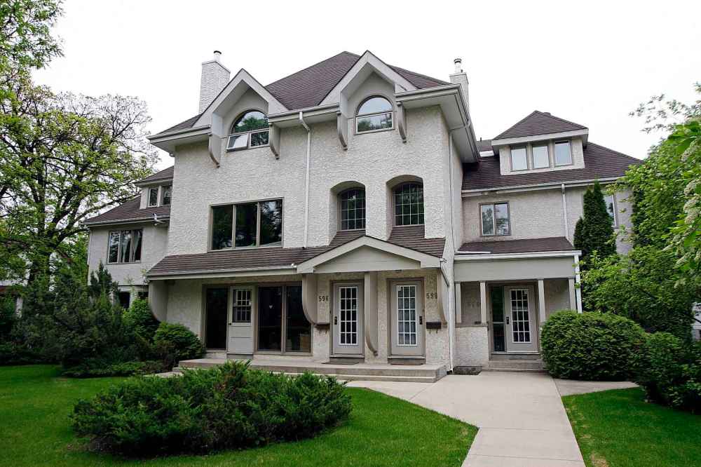 Étienne Gaboury's home, which he designed. (Sarah Kearney / Winnipeg Free Press files)