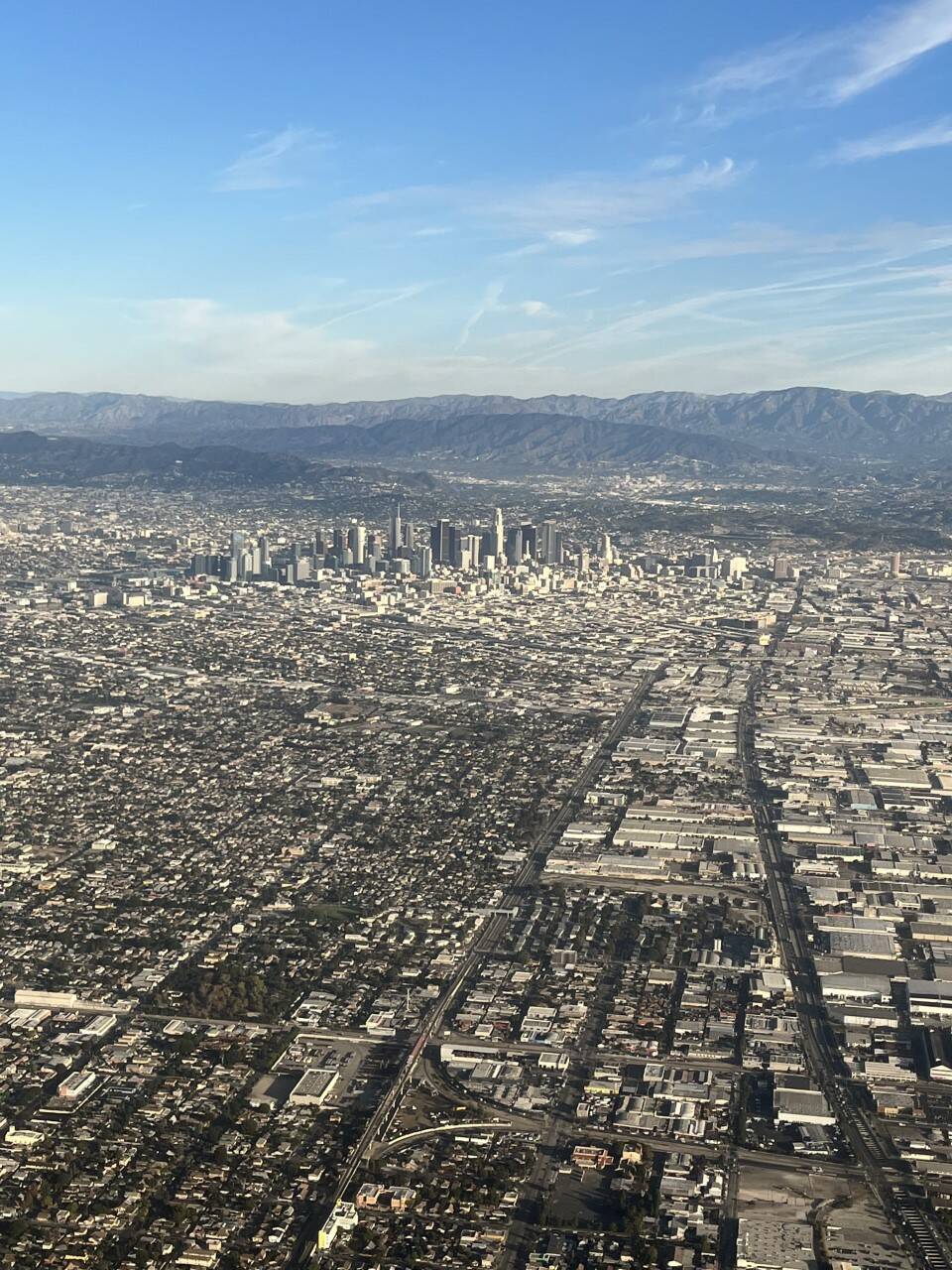 The city of Los Angeles from the air. (Gabrielle Piché / Winnipeg Free Press)