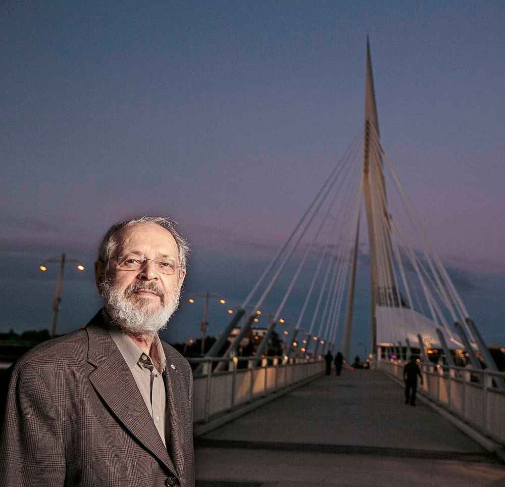 Étienne Gaboury and the Esplanade Riel. (Melissa Tait / Winnipeg Free Press files)