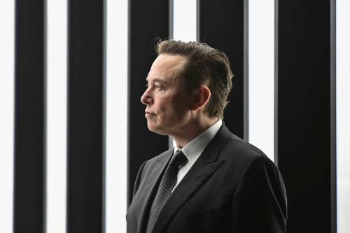 Patrick Pleul / The Associated Press files
                                Elon Musk&rsquo;s US$44 million Twitter gamble is likely to become a distraction that harms his other enterprises.