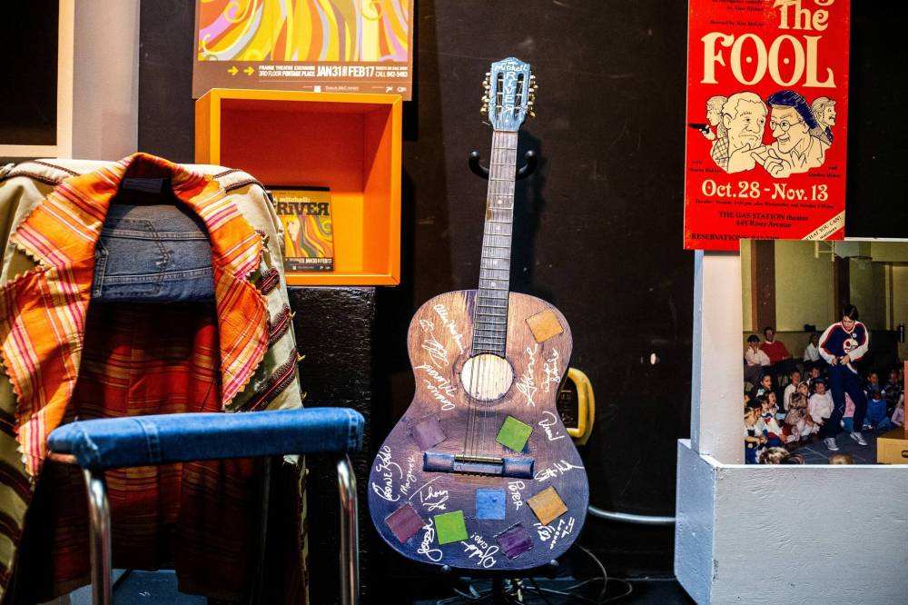 MIKAELA MACKENZIE / WINNIPEG FREE PRESS
A guitar from the production of Jodi Mitchell: The River.