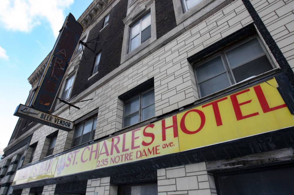 JOE BRYKSA / WINNIPEG FREE PRESS Files
‘We’re looking at affordable housing. I would say the proposal is now multi-unit housing,’ says Ken Zaifman, who is meeting with CMHC to discuss his plans to transform the St. Charles Hotel, which was constructed in 1913.