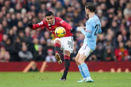 Dave Thompson / The Associated Press files
                                Manchester United&rsquo;s Casemiro kicks the ball as Manchester City&rsquo;s Bernardo Silva defends during January&rsquo;s Manchester Derby won 2-1 by United.