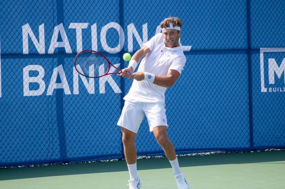 MIKE THIESSEN / WINNIPEG FREE PRESS
Britain’s Liam Broady, who beat the No. 4 ranked player in the world at Wimbledon last month, plays Billy Harris at the Winnipeg National Bank Challenger Thursday