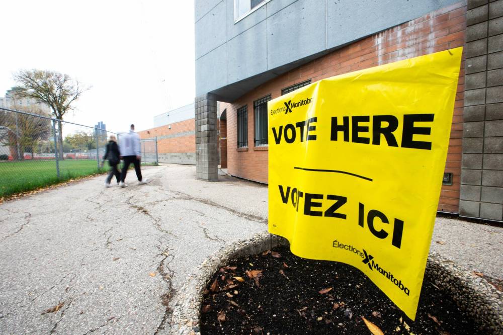 MIKAELA MACKENZIE / WINNIPEG FREE PRESS
Three Elections Manitoba workers say they did not feel sufficiently trained before ballots were cast in the recent provincial election.