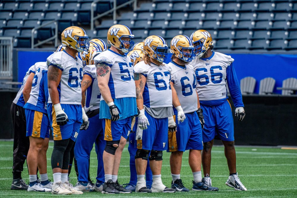 NIC ADAM / FREE PRESS
Winnipeg Blue Bombers’ offensive line during team practice at Princess Auto Stadium Tuesday. 240618 - Tuesday, June 18, 2024.
