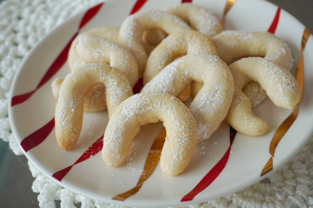 EVA WASNEY PHOTO
Erin Lebar learned to make these Almond Crescent cookies from her Nana.