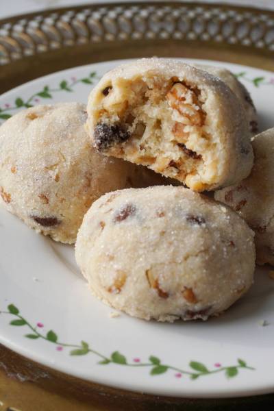 EVA WASNEY PHOTO 
                                These Nutty Nuggets are subtly sweet and sentimental.