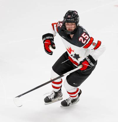 HOCKEY CANADA IMAGES / HEATHER POLLOCK
                                Hayley McDonald: Canada has the team to win