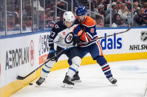 Jason Franson / THE CANADIAN PRESS files
                                Jets forward Parker Ford (left) will have friends and family in the stands Thursday for his NHL debut.