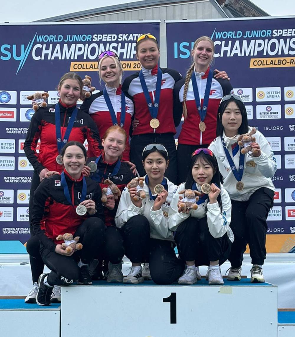 SUPPLIED
Winnipegger Skylar Van Horne (bottom, left) and teammates Julia Snelgrove (middle, left) and Isabelle Champagne (bottom, second from left) earned a silver medal in the team pursuit at the World Junior Speedskating Championships in Italy.