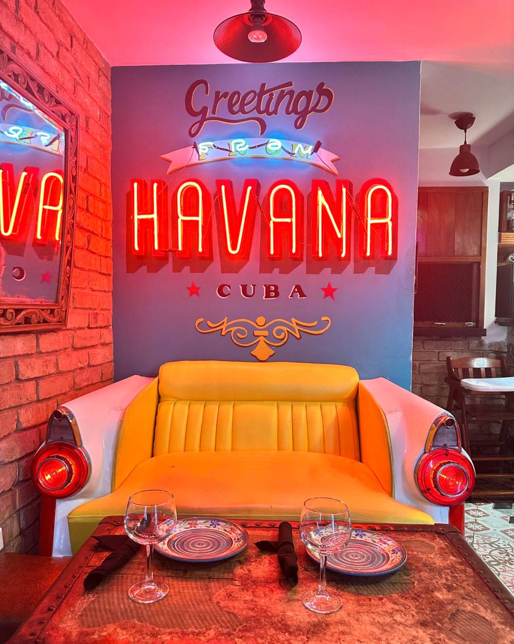 Shel Zolkewich / Free Press
Have a seat and enjoy Havana’s hospitality.