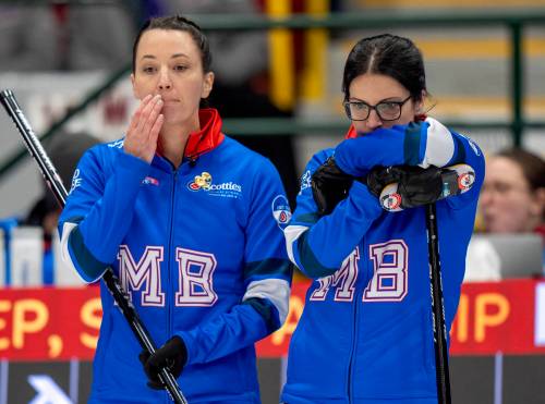 FRANK GUNN / THE CANADIAN PRESS
                                Manitoba’s Val Sweeting (left) and Kerri Einarson have the kind of experience that comes in handy in high-stakes events such as the Scotties.