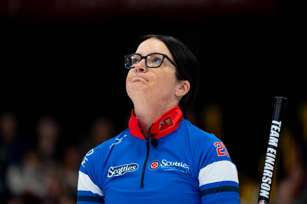 DAVID JACKSON / THE CANADIAN PRESS
Team Manitoba skip Kerri Einarson reacts in her team quarter-final loss to Team Canada during Scotties Tournament of Hearts action in Thunder Bay, Ont., Saturday.