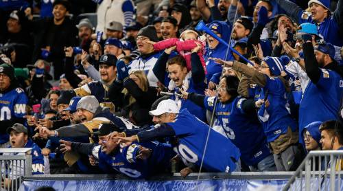 John Woods / THE CANADIAN PRESS FILES
                                Winnipeg Blue Bombers fans from across the province will have a chance to celebrate the Grey Cup coming to Winnipeg this November with the Grey Cup Tour stopping in 40 Manitoba communities.