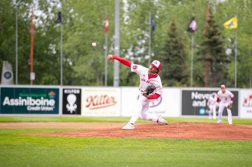 BROOK JONES / FREE PRESS
                                Ben Kowalski pitched six solid innings in the Goldeyes’ victory over the Milwaukee Milkmen.