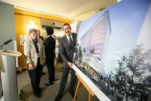 MIKAELA MACKENZIE / WINNIPEG FREE PRESS
                                Premier Wab Kinew, at an announcement at CancerCare on Monday, said the province will use tobacco company settlement funds to support the project