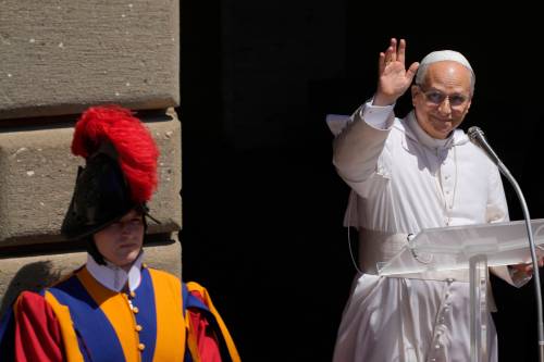 Gregorio Borgia / The Associatecd Press files
                                Pope Leo XIV waves to faithful in the square in front of the Apostolic Palace for the noon Angelus prayer in Castel Gandolfo, Italy, last Sunday.