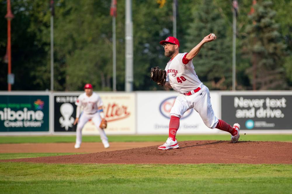 BROOK JONES / FREE PRESS
Winnipeg Goldeyes southpaw starter Mitchell Lambson had a night to forget Wednesday against the RedHawks.