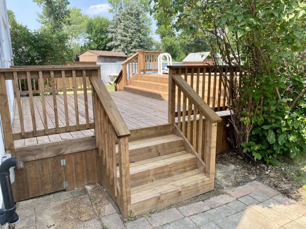 Marc LaBossiere / Free Press
Two lower-tier staircases provide easy access to the deck.