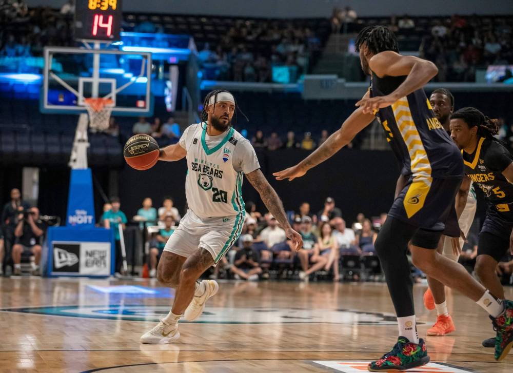 BROOK JONES / FREE PRESS files
The arrival of guard Jalen Harris was key to the Sea Bears roster rounding into form.