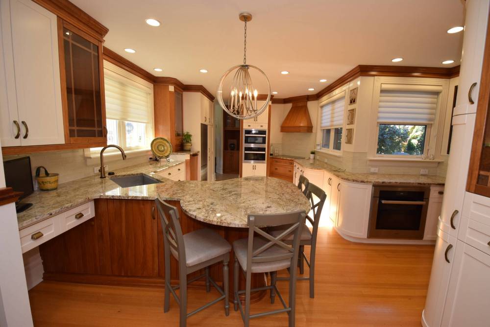 PHOTOS BY Todd Lewys / Free Press
Opened up to make it more chef-friendly, the remodelled kitchen is packed with modern style and functionality, as well as natural light.