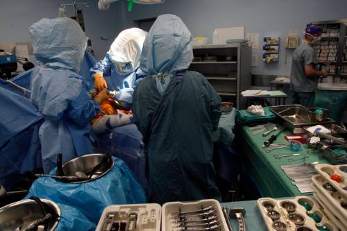 MIKE APORIUS / WINNIPEG FREE PRESS
                                Manitobans are still waiting too long for critical procedures.