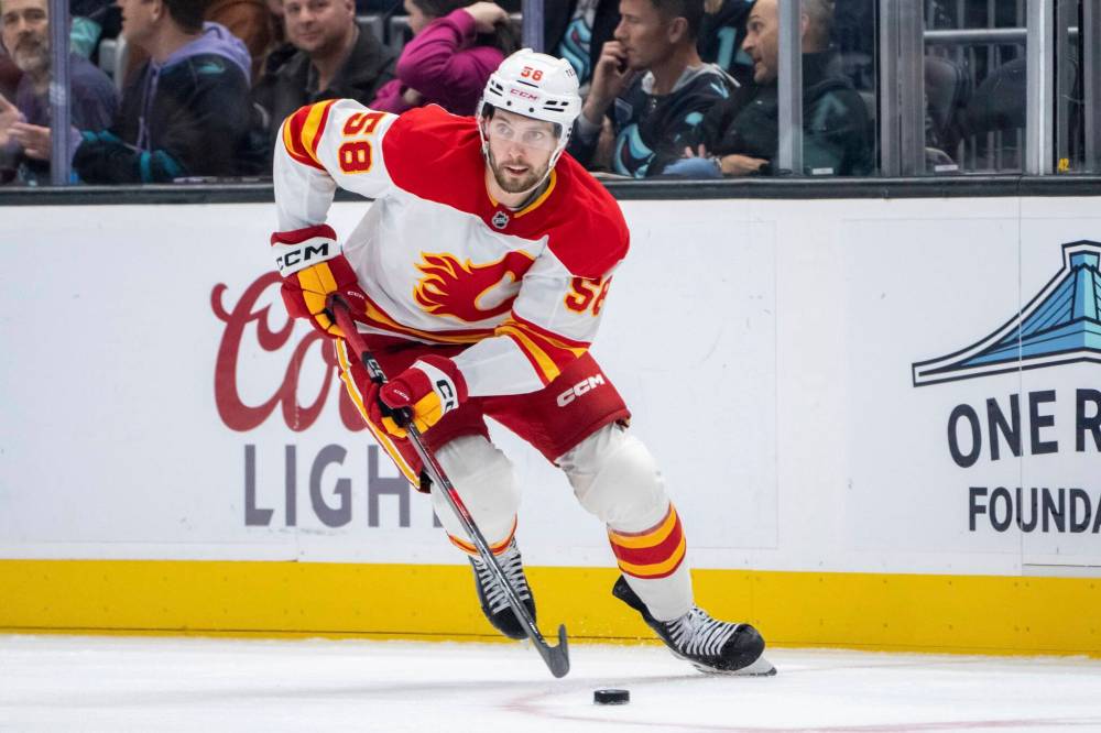 Stephen Brashear / The Associated Press
                                Calgary Flames forward Justin Kirkland has plenty of family members in Winnipeg cheering him on.