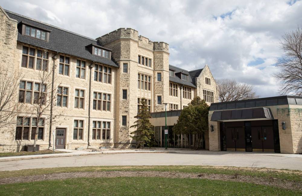 JESSICA LEE / FREE PRESS FILES
                                Canadian Mennonite University