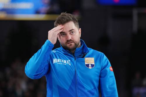 Darren Calabrese / THE CANADIAN PRESS
                                Matt Dunstone will face Mike McEwen in the semifinal of the men’s olympic qualifier.