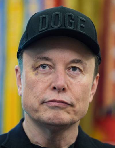 FILE
                                X owner Elon Musk