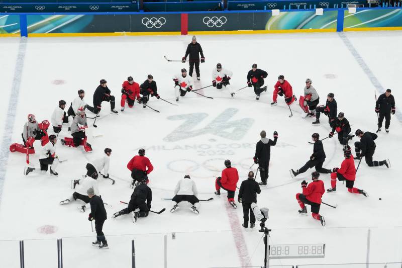 Carolyn Kaster / The Associated Press
                                Team Canada&rsquo;s men&rsquo;s Olympic hockey team opted to move to a nearby hotel in Milan after spending just one night in the athletes&rsquo; village on Sunday.