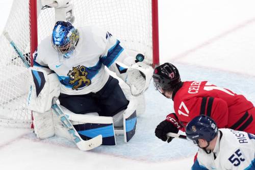 CAROLYN KASTER / THE ASSOCIATED PRESS
                                Team Canada&rsquo;s Macklin Celebrini (17) watches Nathan MacKinnon&rsquo;s shot get past Finland&rsquo;s netminder Juuse Saros for the game-winning goal in Friday&rsquo;s semifinal clash.