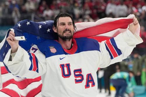 HASSAN AMMAR / THE ASSOCIATED PRESS FILES
                                This week, U.S. President Donald Trump said Connor Hellebuyck would receive the Presidential Medal of Freedom.