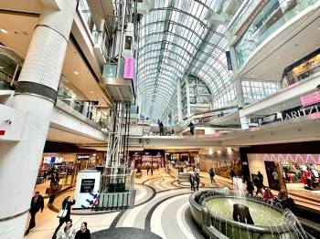 PHOTOS BY Gord Mackintosh / Free Press
                                The bright, multi-levelled PATH pedestrian network runs through Eaton Centre in downtown Toronto.
