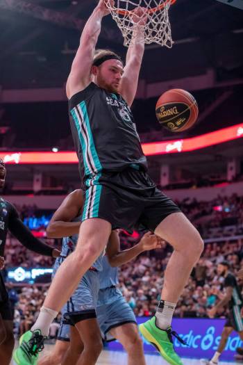 BROOK JONES/FREE PRESS FILES
                                Sea Bears centre Kyler Filewich made his pro debut with the club last summer averaging 2.7 points and 4.6 rebounds in 17 games.
