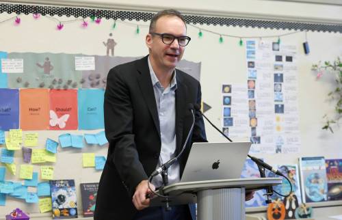 RUTH BONNEVILLE / FREE PRESS FILES
                                Matt Henderson, superintendent of the Winnipeg School Division, says the division needs to provide safe working environments while balancing students&rsquo; needs.