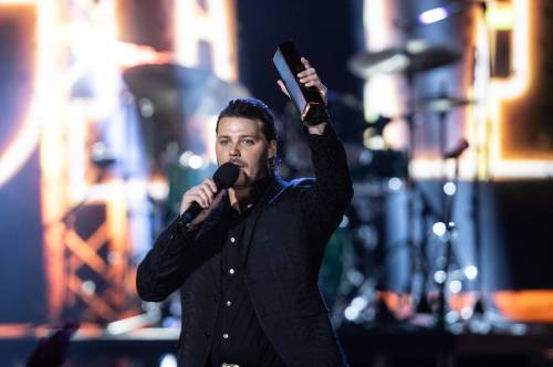 Country Thunder down Kane Brown