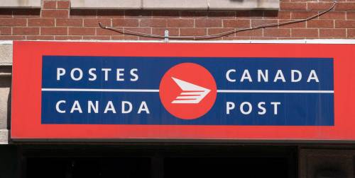 Paul Chiasson / THE CANADIAN PRESS FILES
                                Canada Post says it&rsquo;s not accepting parcels destined for a dozen European Union countries until further notice.