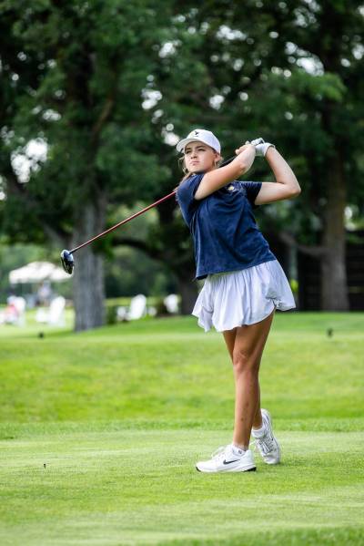 MIKAELA MACKENZIE / FREE PRESS
                                St. Charles Country Club&rsquo;s Camryn Thomas took the lead after Round 2 of the Junior Championships at Pine Ridge on Wednesday.