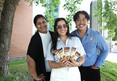 Ruth Bonneville / Free Press
                                From left: Kemashalini Kirusnaruban, Maria de Los Angeles Garofalo and Sherwin Santiano came up with Rooties chocolate bars, which contain more protein and fibre than other bars.